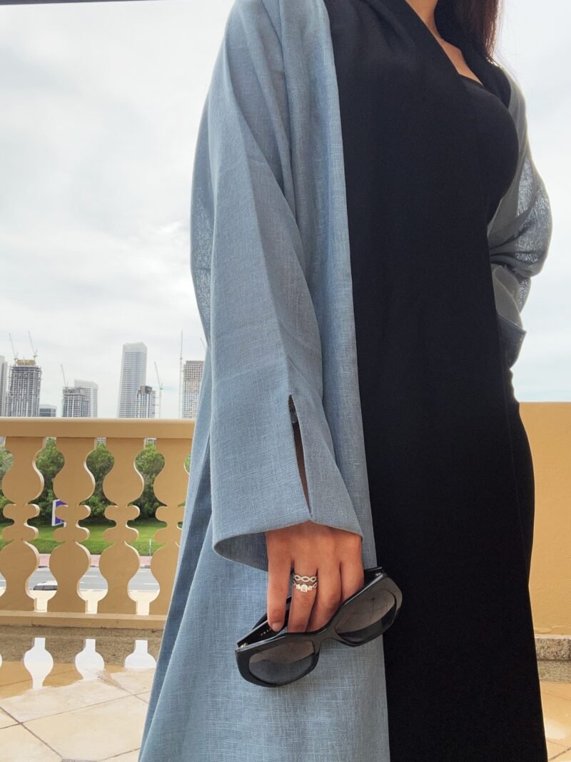 breathable linen abaya with central seam